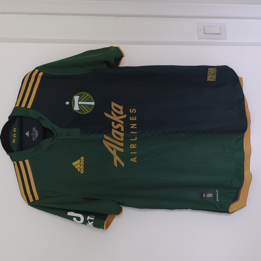 EUC Adidas Portland Timbers Jersey